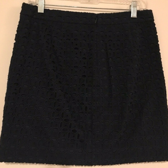 J.CREW 69748 EYELET MINI SKIRT - SIZE 4 NAVY BLUE - Picture 4 of 5